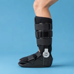 Bota walker articulada